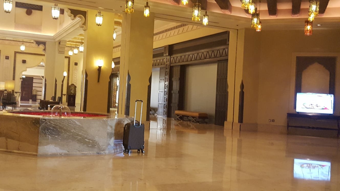 أعمال جبس وتشطيبات داخلية